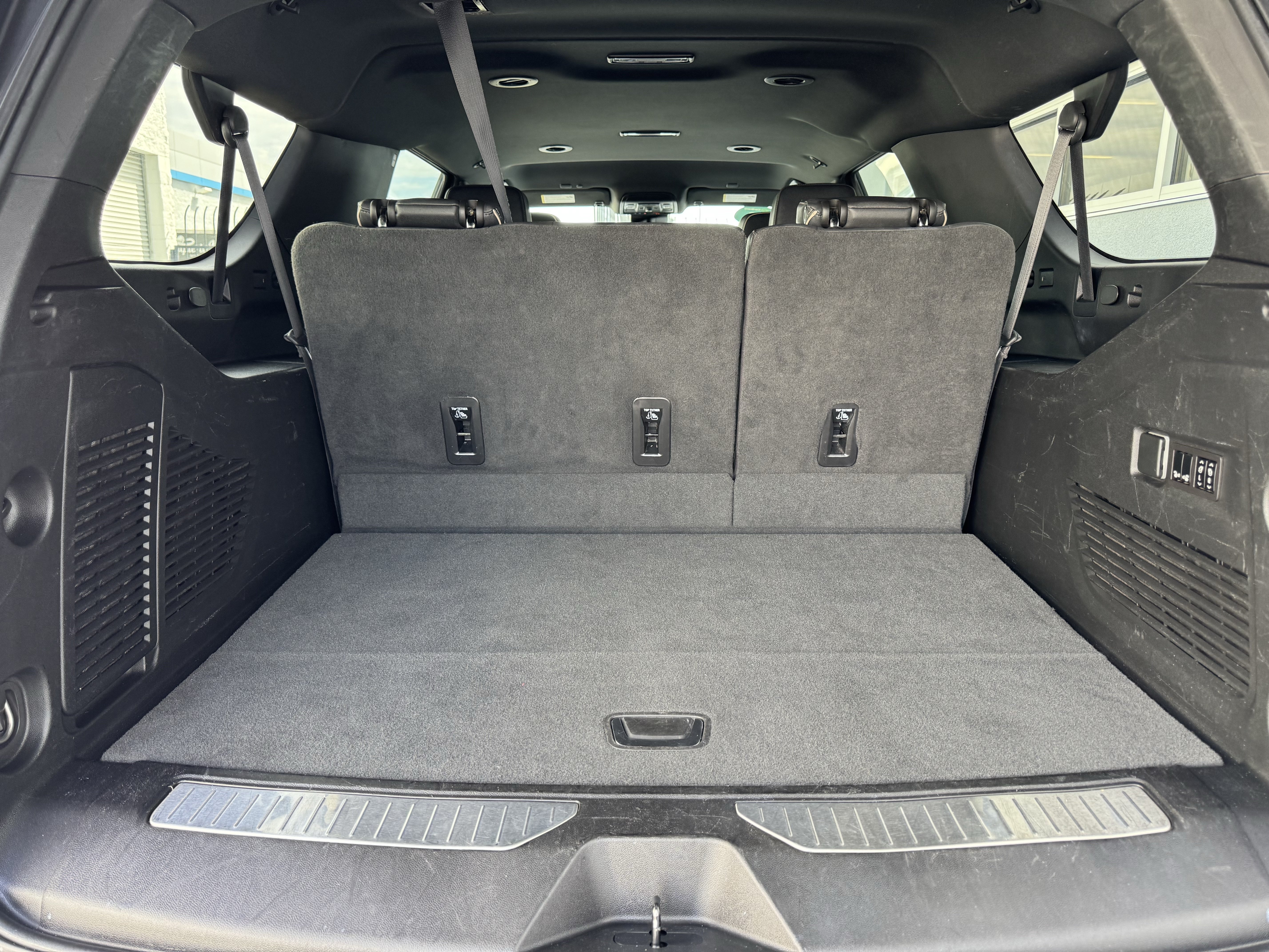 Certified 2023 Chevrolet Suburban Premier RWD image 20
