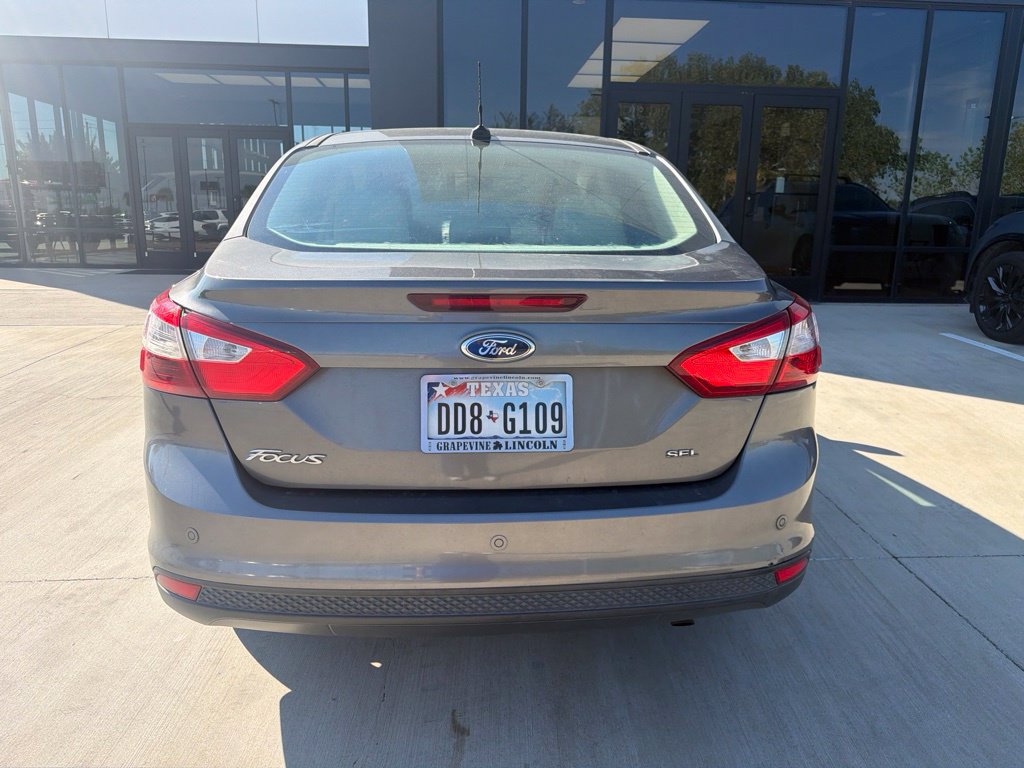 Used 2012 Ford Focus SEL FWD image 11
