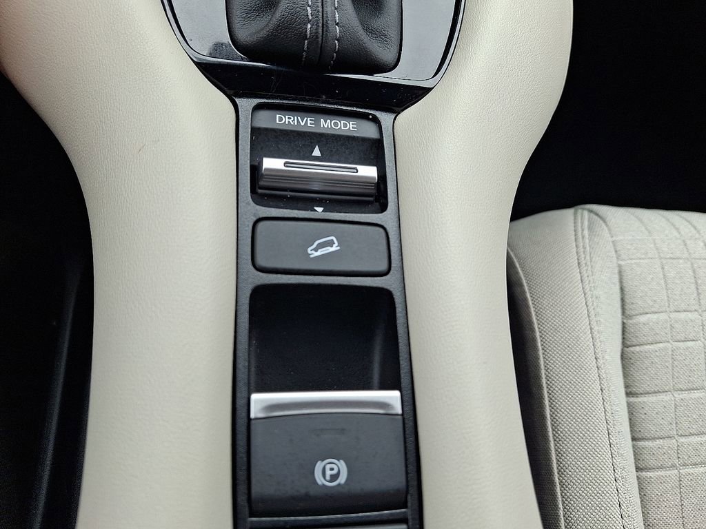 Used 2024 Honda HR-V LX image 22