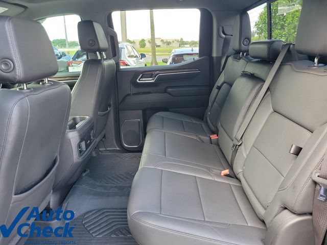 Used 2024 Chevrolet Silverado 1500 LT Trail Boss w/ Convenience Package II AWD/4WD image 16