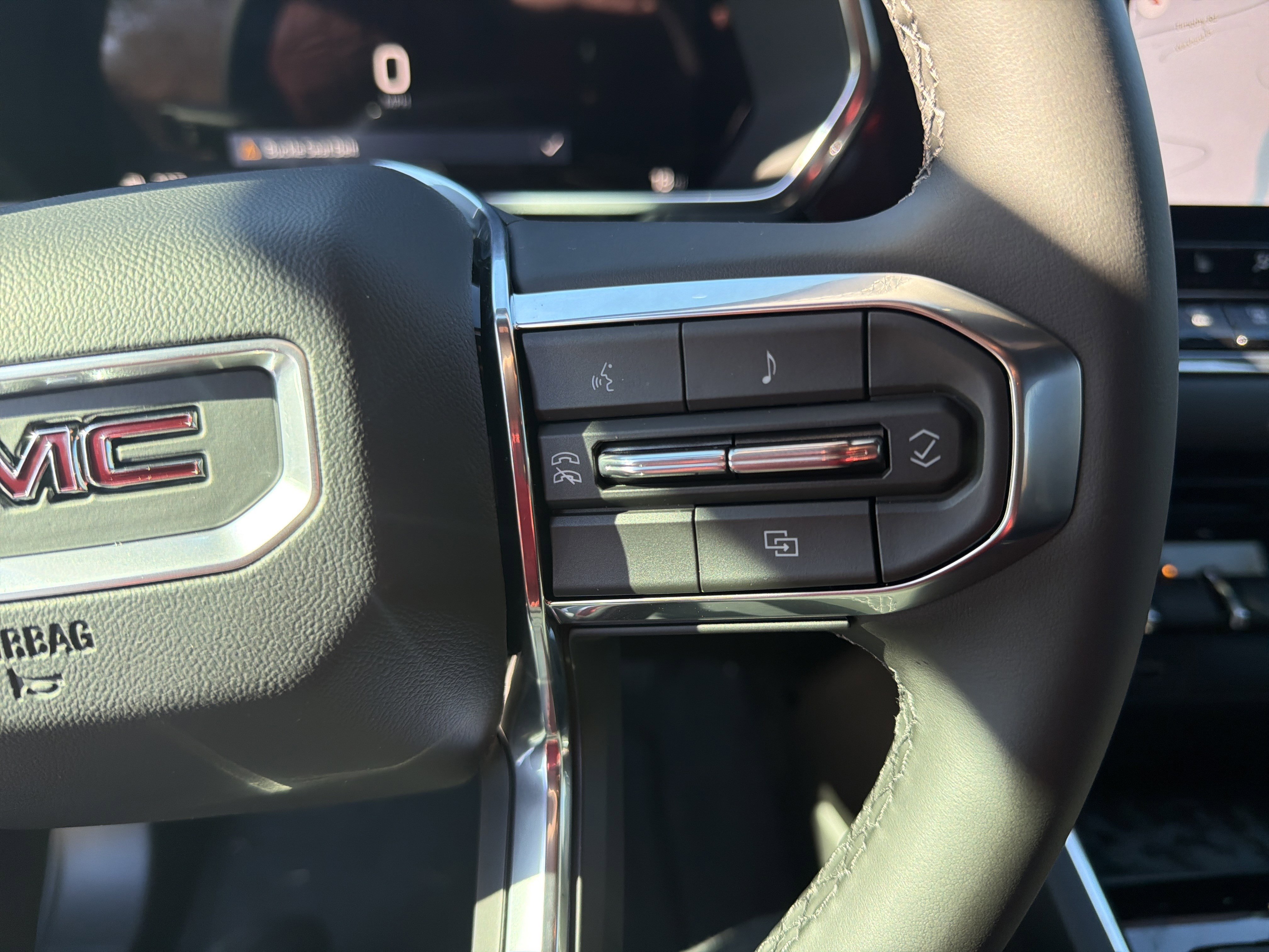 New 2026 GMC Canyon Elevation w/ Convenience Package image 16