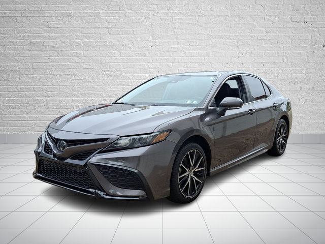 Used 2022 Toyota Camry SE w/ Carpet Mat Package (TMS) FWD image 3