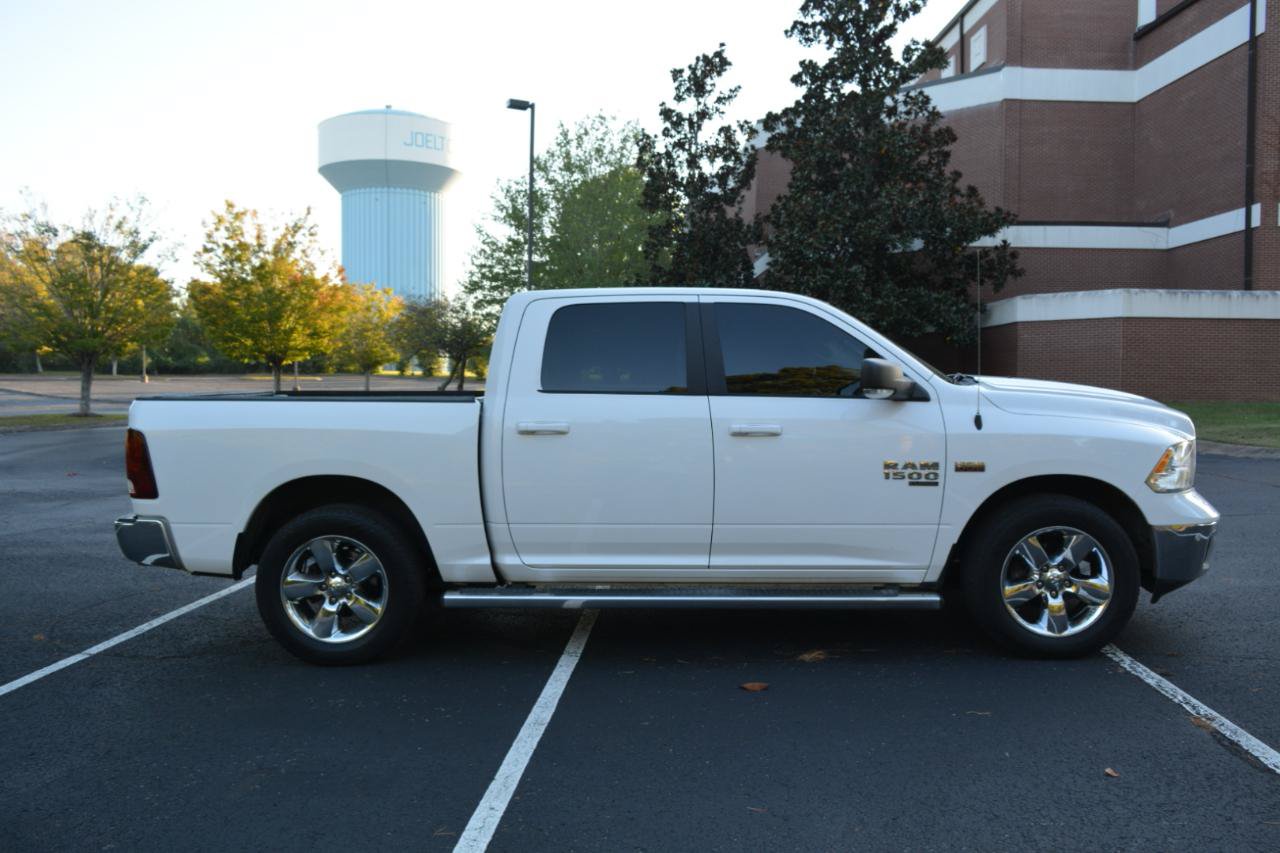 Used 2019 RAM 1500 Big Horn RWD image 4