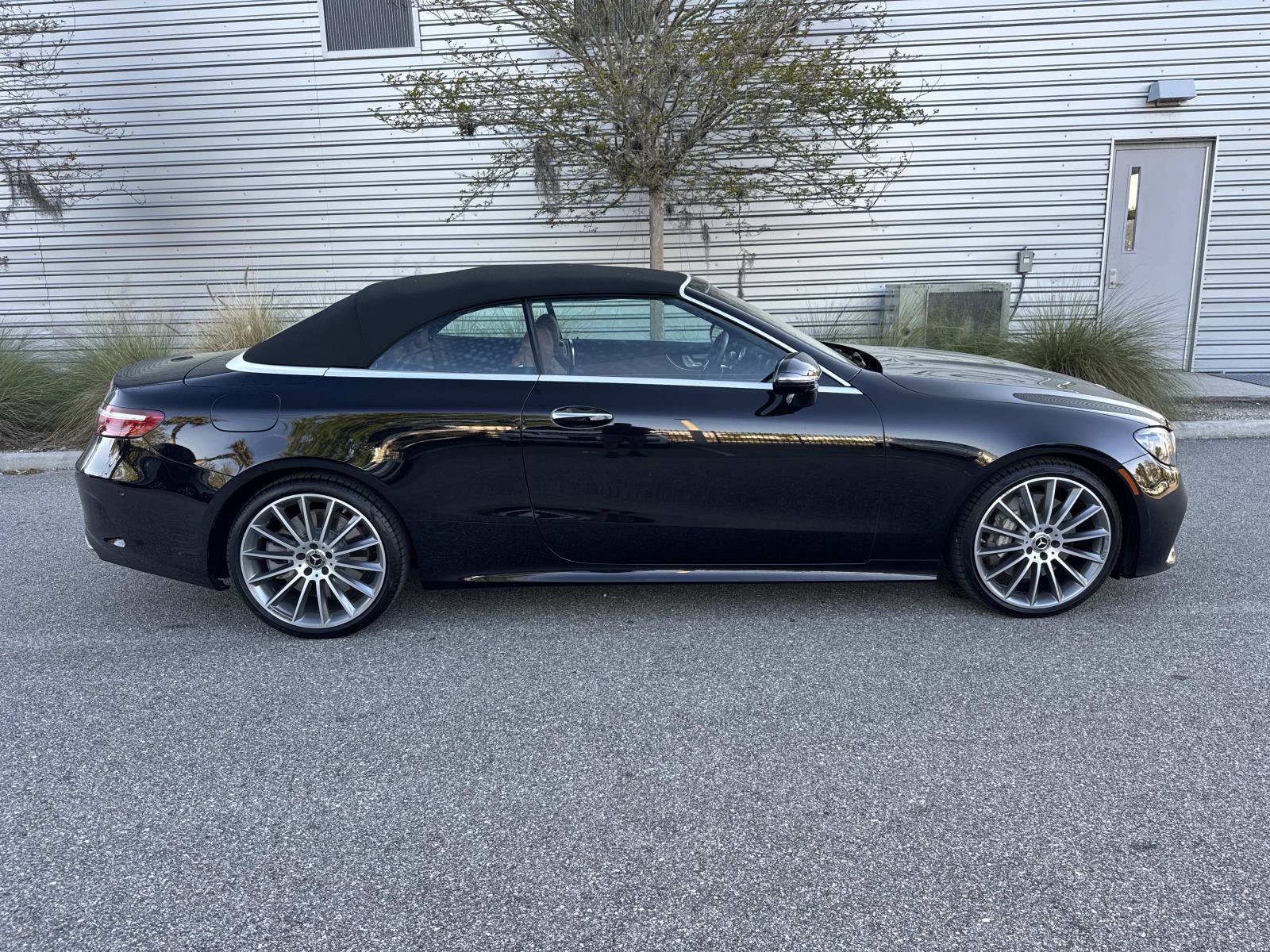 Used 2023 Mercedes-Benz E 450 Cabriolet image 5