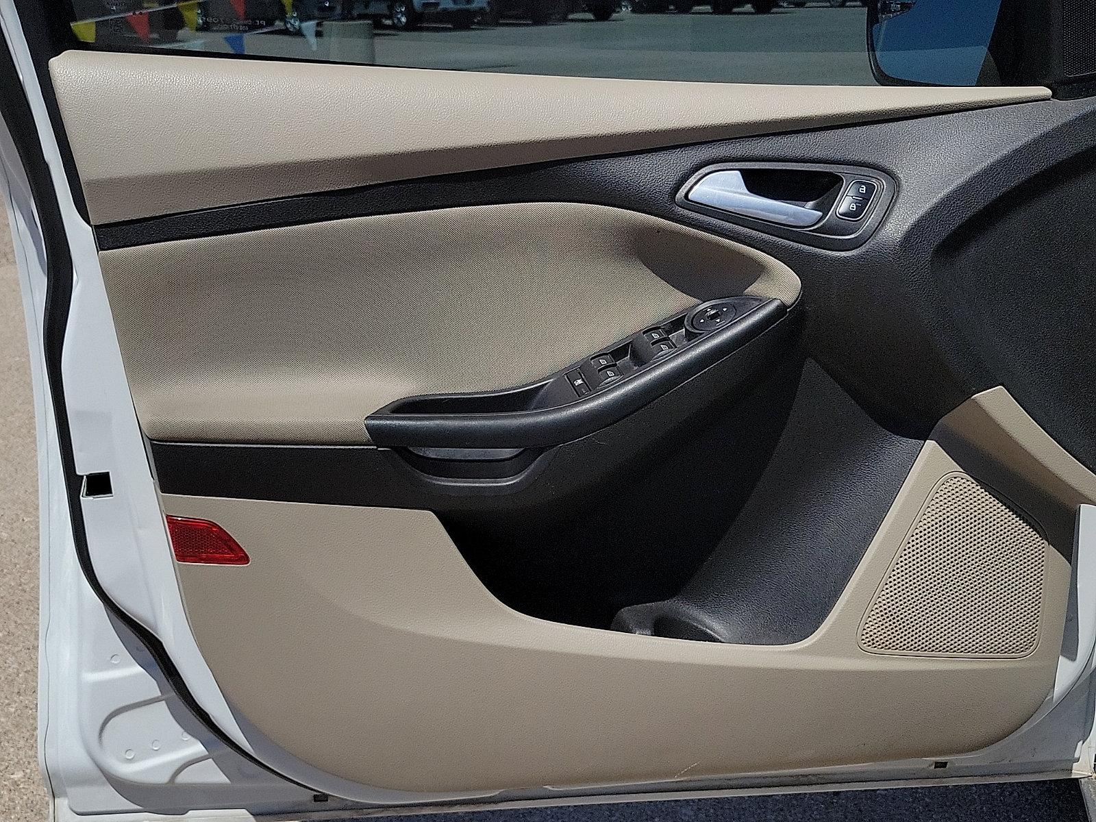 Used 2016 Ford Focus SE FWD image 11