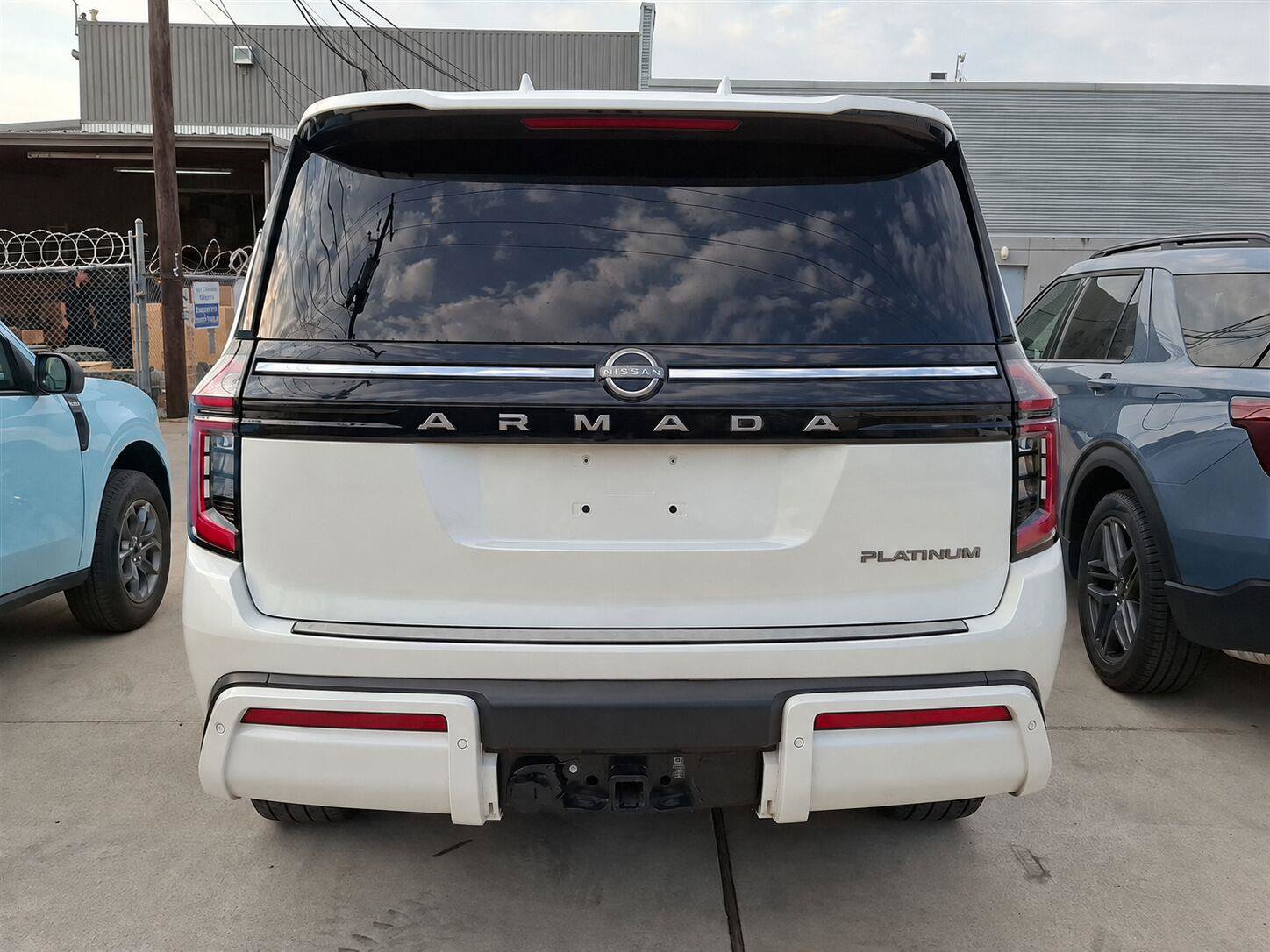 Used 2025 Nissan Armada Platinum w/ Convenience Package RWD image 29