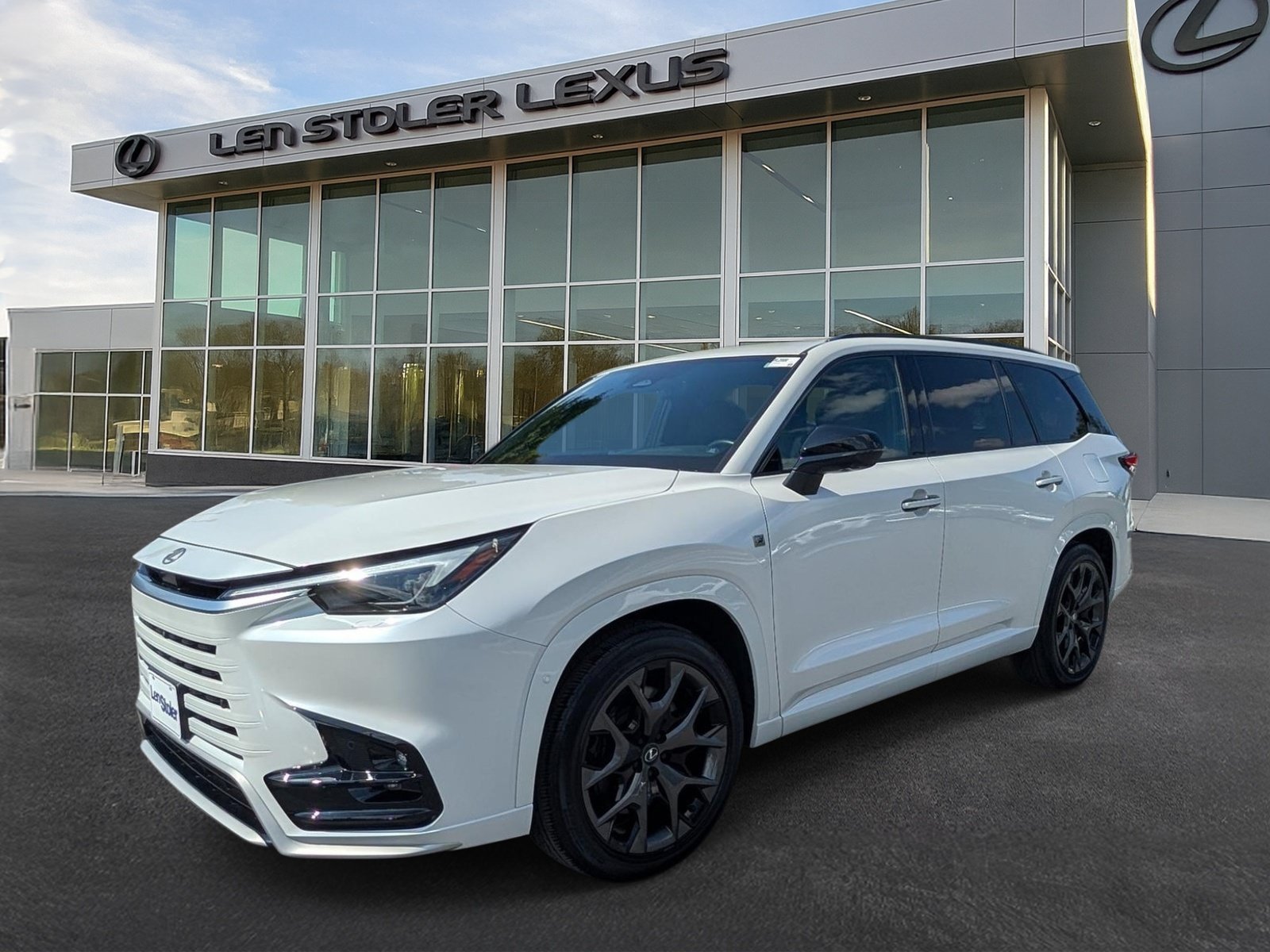 Certified 2025 Lexus TX 500h AWD w/ Technology Package image 7