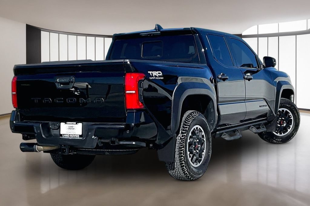 Used 2024 Toyota Tacoma TRD Off-Road w/ TRD Off Road Premium Package AWD/4WD image 6