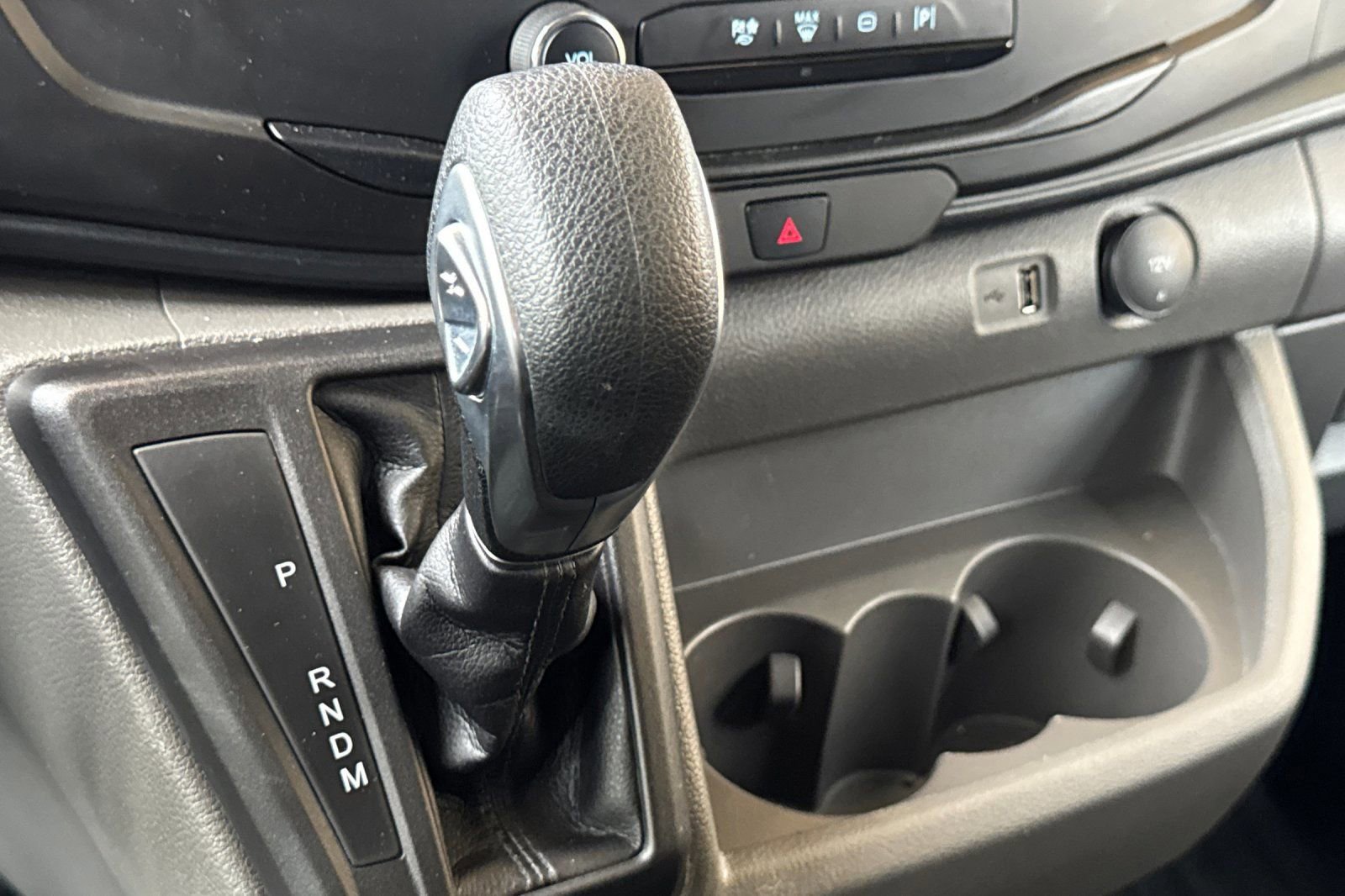 Used 2025 Ford Transit 250 148 Medium Roof w/ Load Area Protection Package image 22