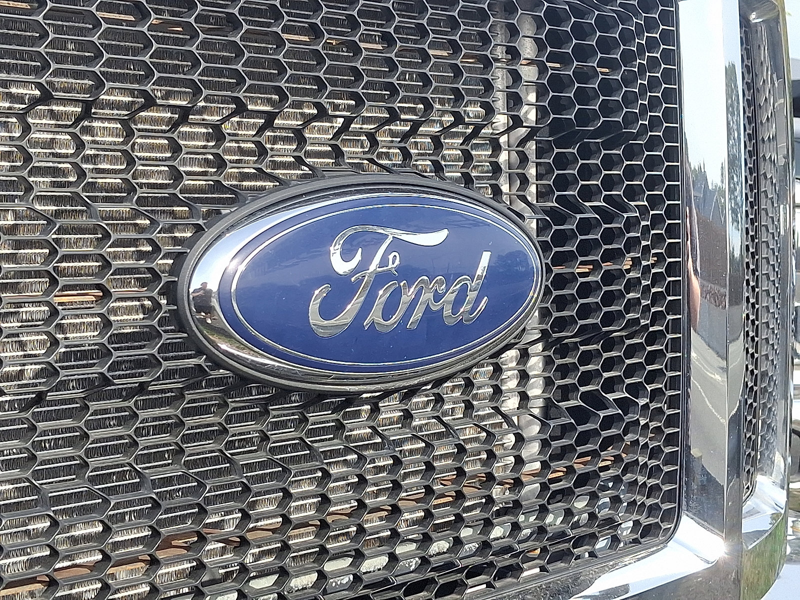 Used 2023 Ford F750 2WD Regular Cab Super Duty image 27