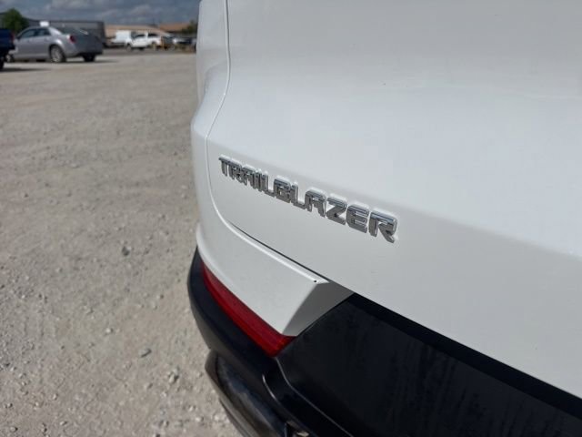 Used 2023 Chevrolet TrailBlazer ACTIV w/ Convenience Package FWD image 8