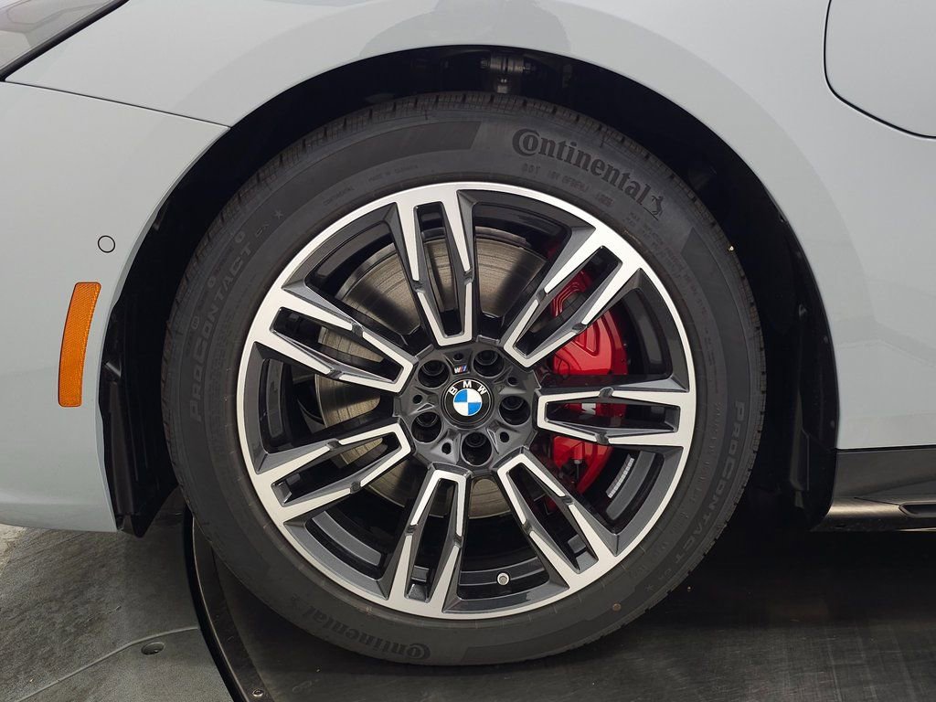 Used 2026 BMW 550e xDrive w/ Premium Package image 8