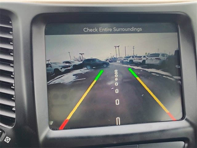 Used 2015 Jeep Cherokee Limited image 21