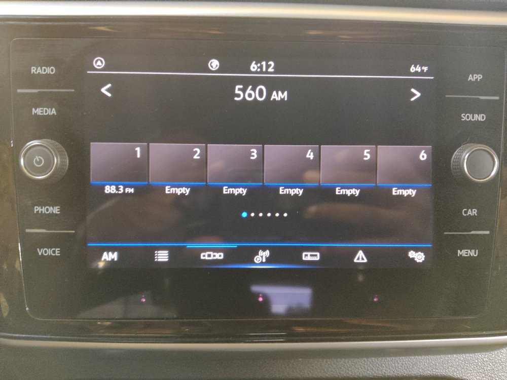 Used 2023 Volkswagen Atlas SE w/ Panoramic Sunroof Package FWD image 25