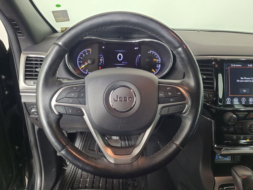 Used 2020 Jeep Grand Cherokee Limited AWD/4WD image 13