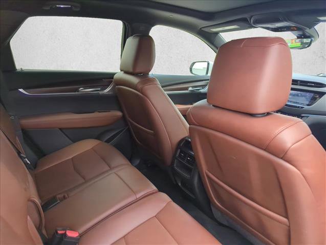 Used 2023 Cadillac XT5 Premium Luxury w/ Technology Package FWD image 23