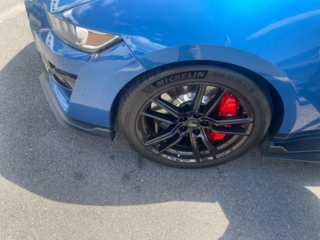 Certified 2021 Ford Mustang Shelby GT500 w/ Technology Package RWD image 3