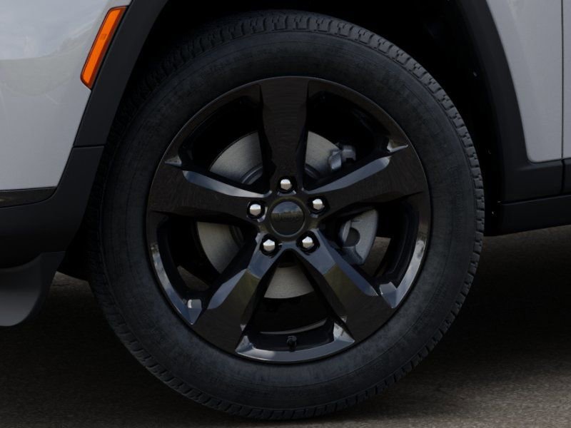 New 2025 Jeep Grand Cherokee L Laredo AWD/4WD image 8