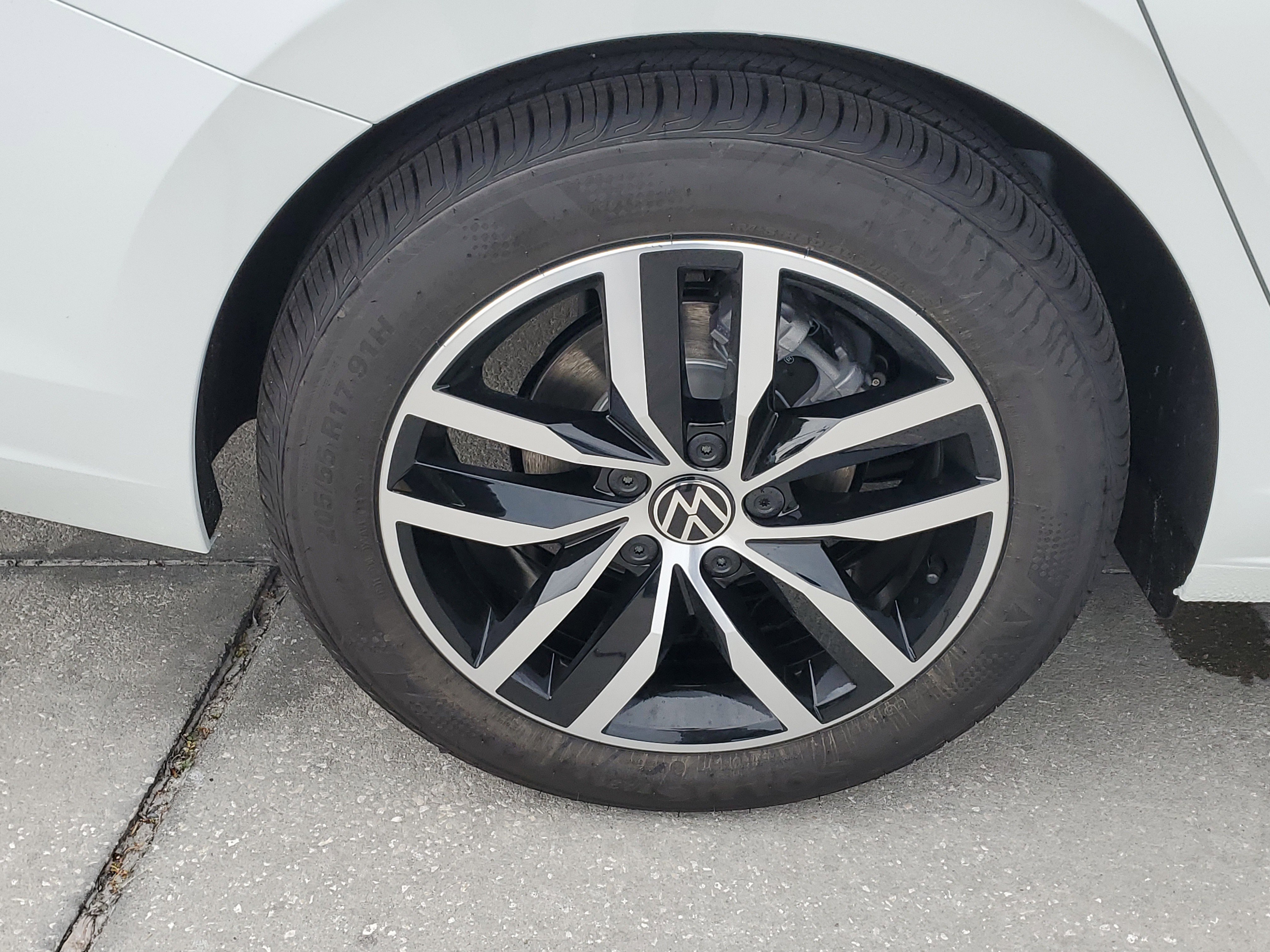 New 2026 Volkswagen Jetta SE image 5