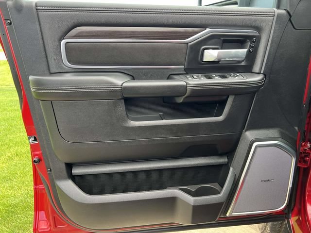 New 2026 RAM 2500 Laramie AWD/4WD image 11