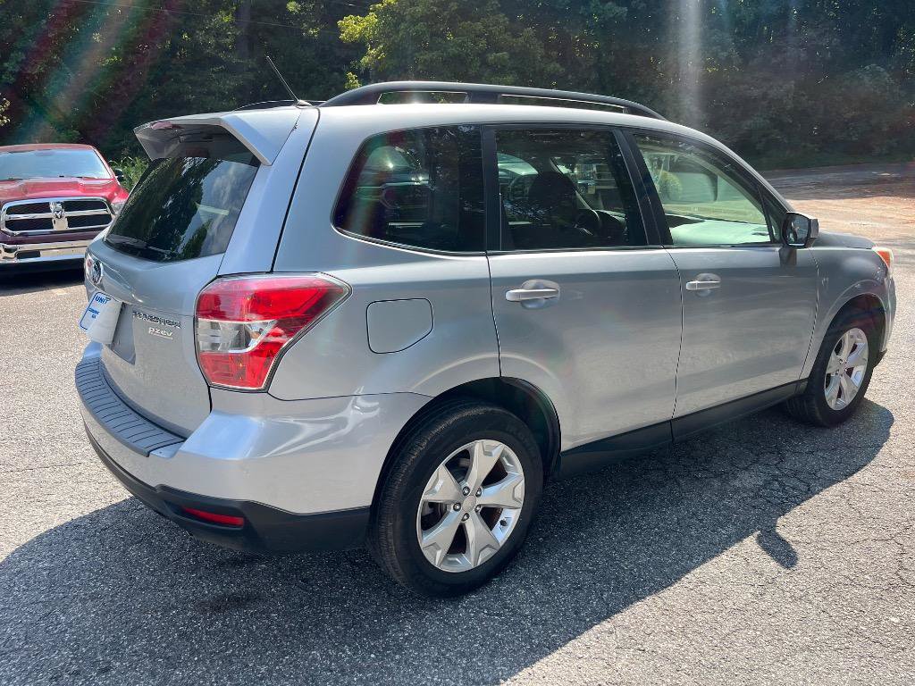 Used 2015 Subaru Forester 2.5i Limited AWD/4WD image 7