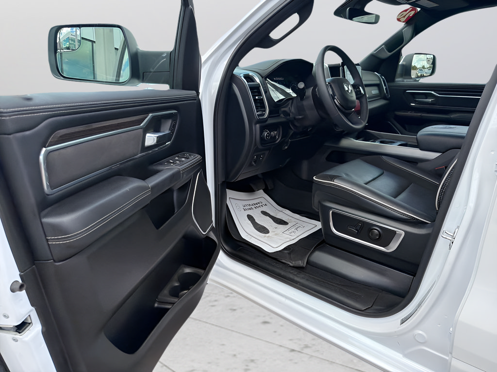 Used 2026 RAM 1500 Laramie AWD/4WD image 14