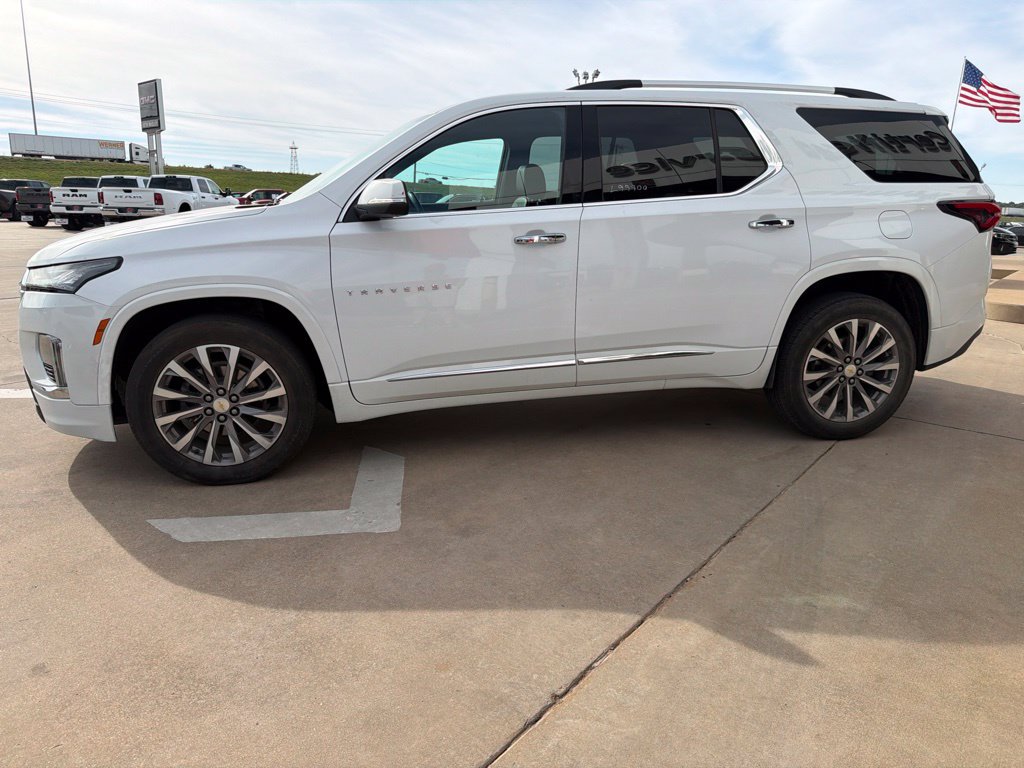 Used 2022 Chevrolet Traverse Premier w/ LPO, Floor Liner Package FWD image 6