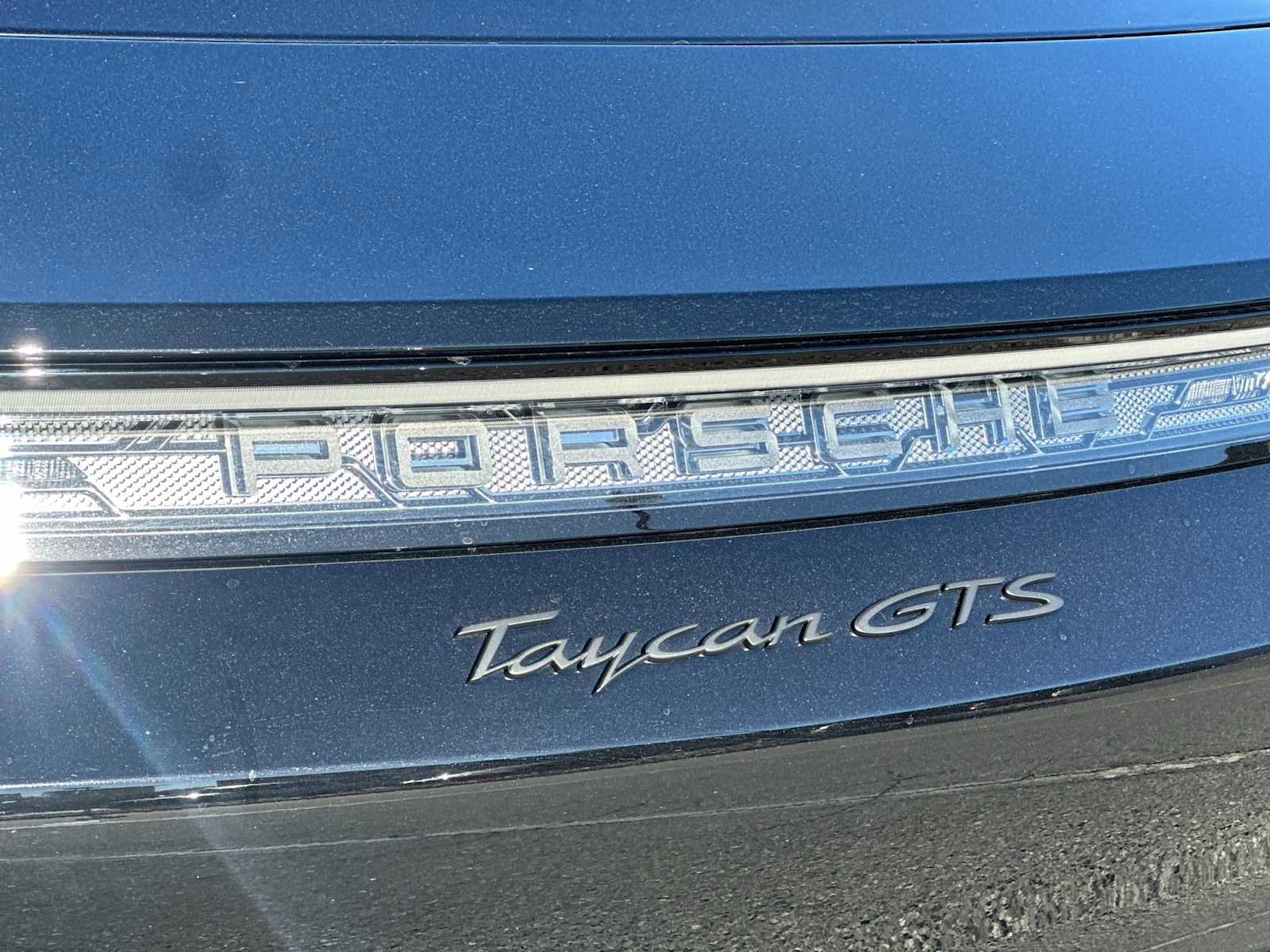 Certified 2025 Porsche Taycan GTS image 28
