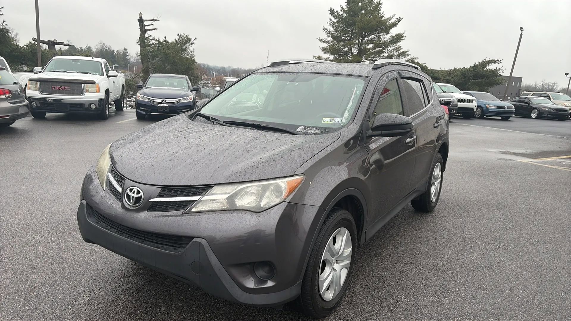 Used 2015 Toyota RAV4 LE image 21