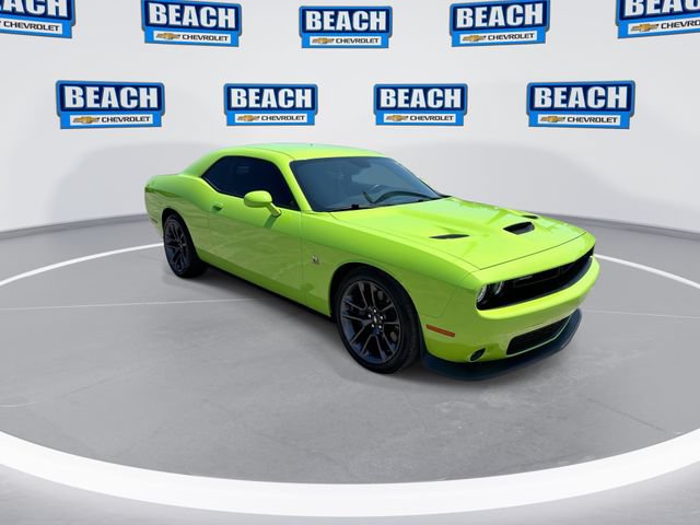Used 2023 Dodge Challenger R/T Scat Pack RWD image 2