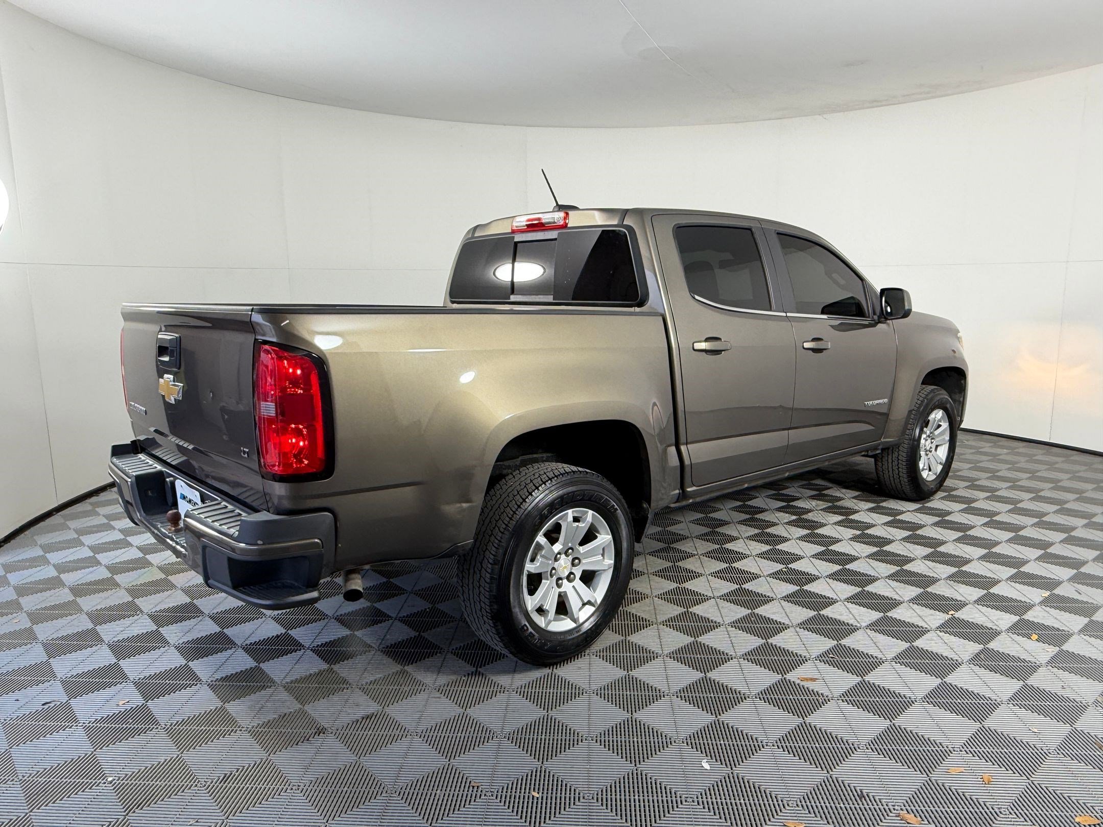 Used 2016 Chevrolet Colorado LT w/ LT Convenience Package image 9