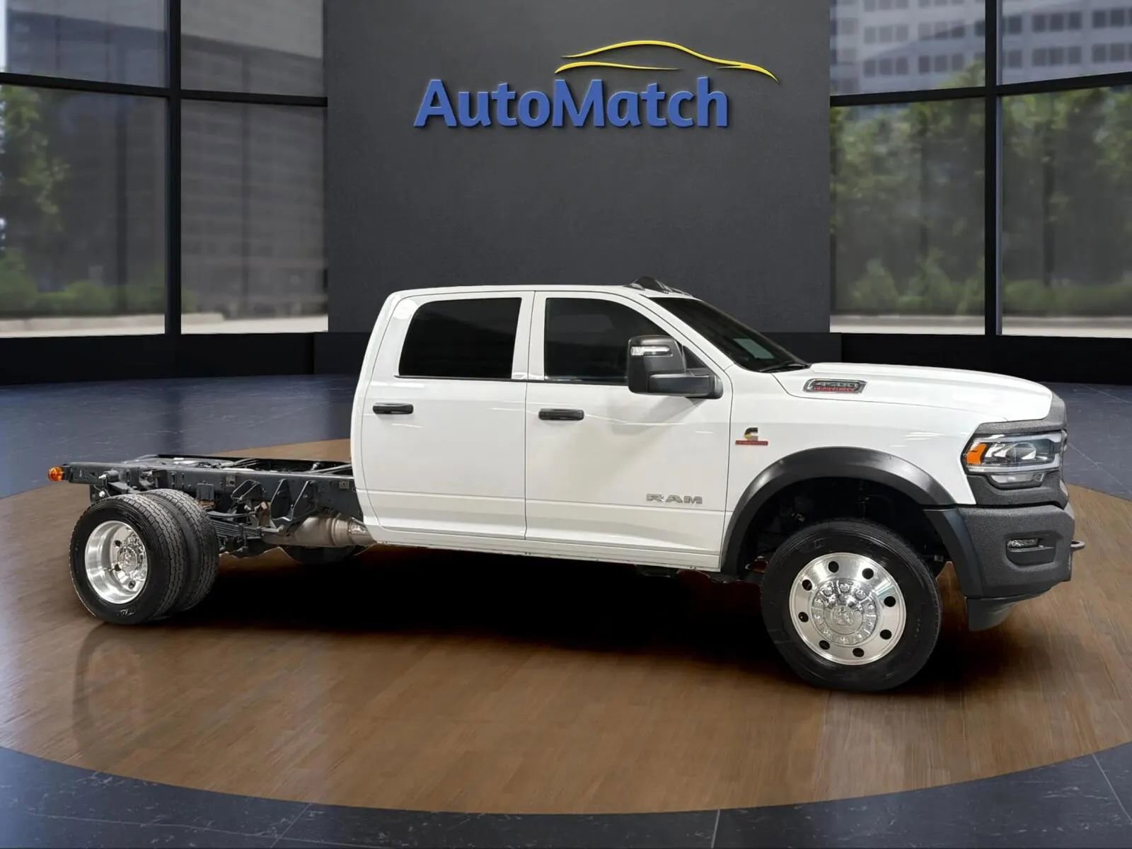 Used 2024 RAM 4500 SLT w/ Quick Order Package 2YG SLT AWD/4WD image 14