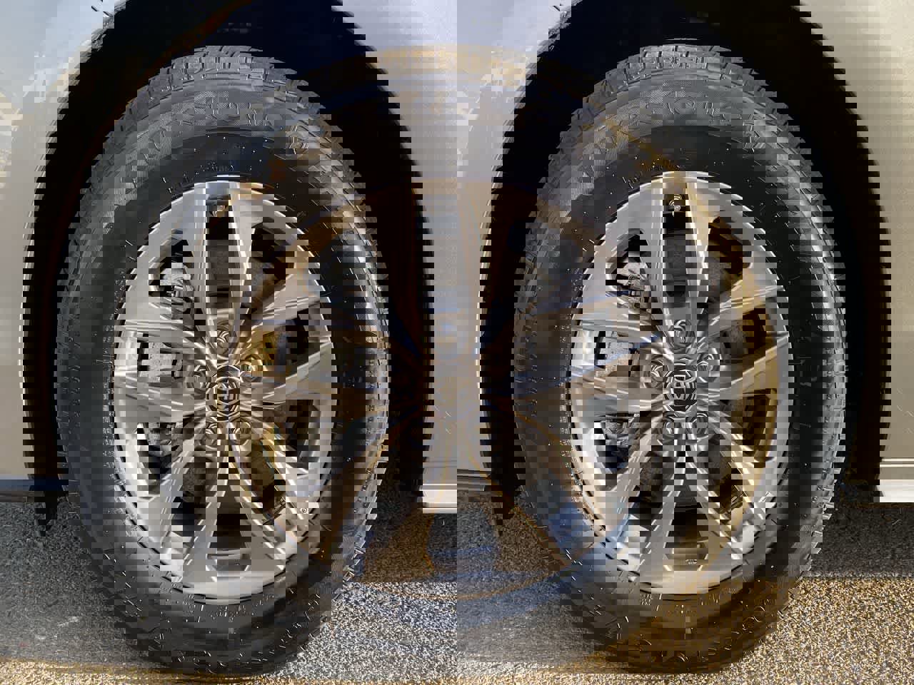 Certified 2023 Toyota Sienna XLE image 10