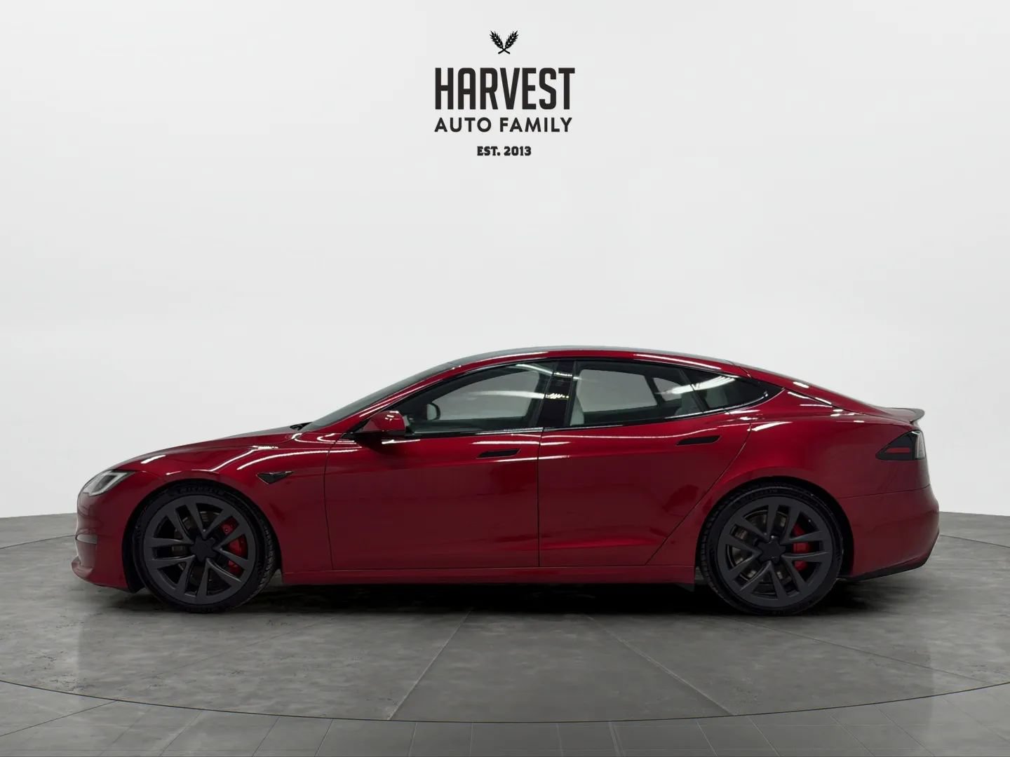 Used 2023 Tesla Model S Plaid AWD/4WD image 2
