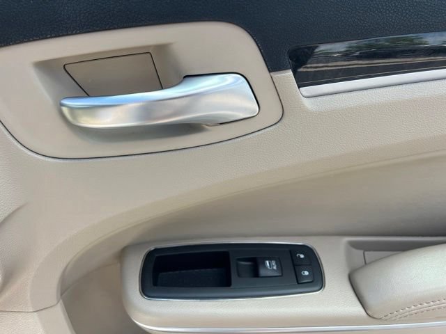 Used 2012 Chrysler 300 Limited RWD image 32