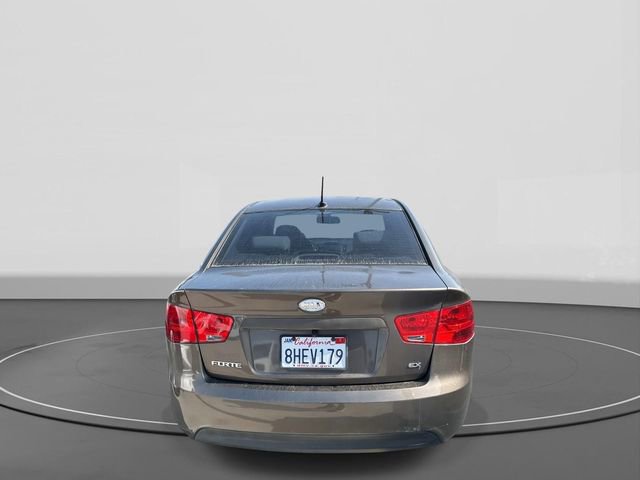 Used 2013 Kia Forte EX image 3