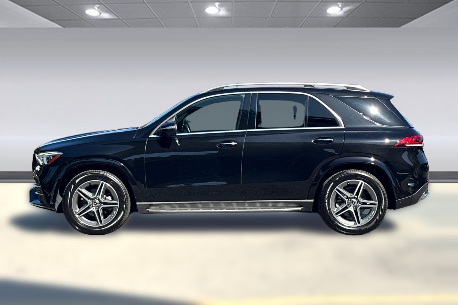 Certified 2023 Mercedes-Benz GLE 350 4MATIC image 2