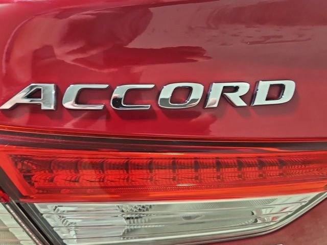 Used 2018 Honda Accord Sport image 31