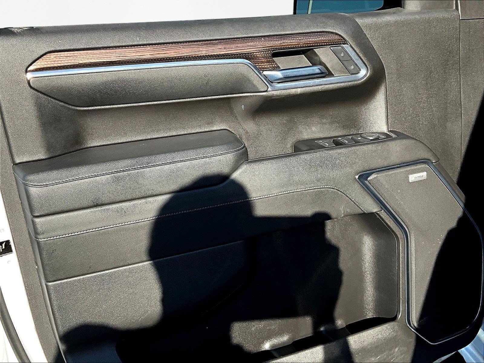 Used 2024 Chevrolet Silverado 1500 LT Trail Boss w/ Convenience Package II AWD/4WD image 20