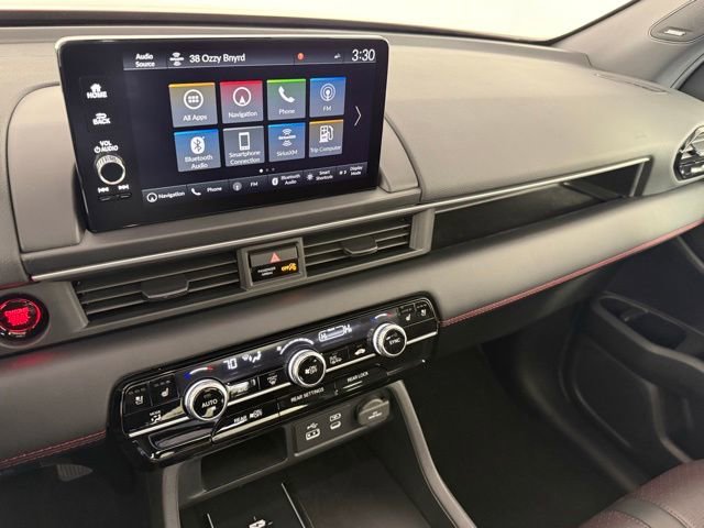 Used 2025 Honda Pilot Black Edition image 24