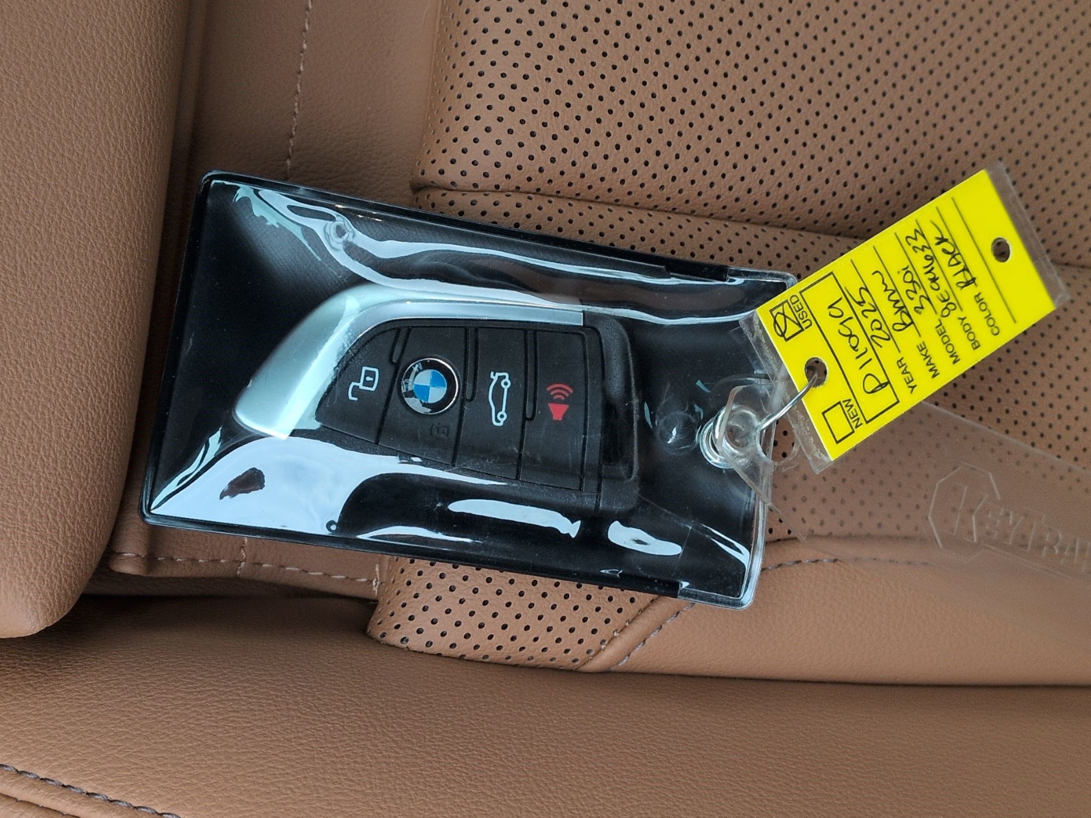 Used 2025 BMW 330i Sedan w/ M Sport Package image 36