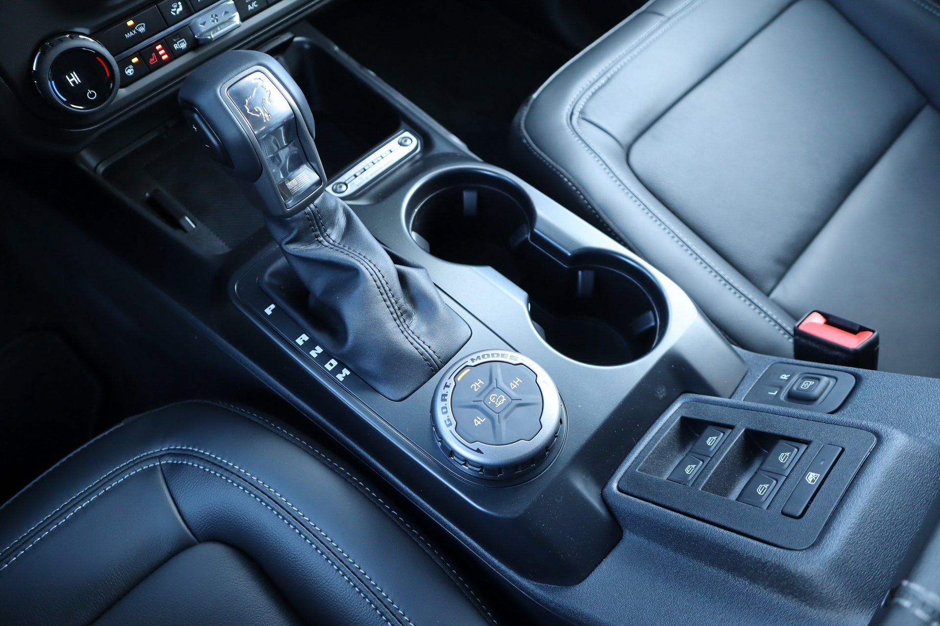 New 2025 Ford Bronco Outer Banks image 9