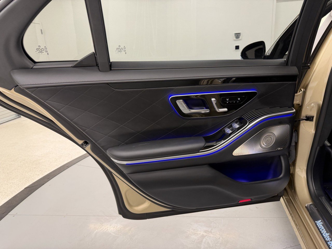 Used 2022 Mercedes-Benz S 580 4MATIC Sedan image 41