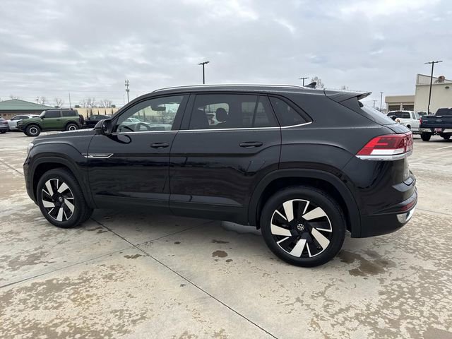 Certified 2025 Volkswagen Atlas Cross Sport SE image 6
