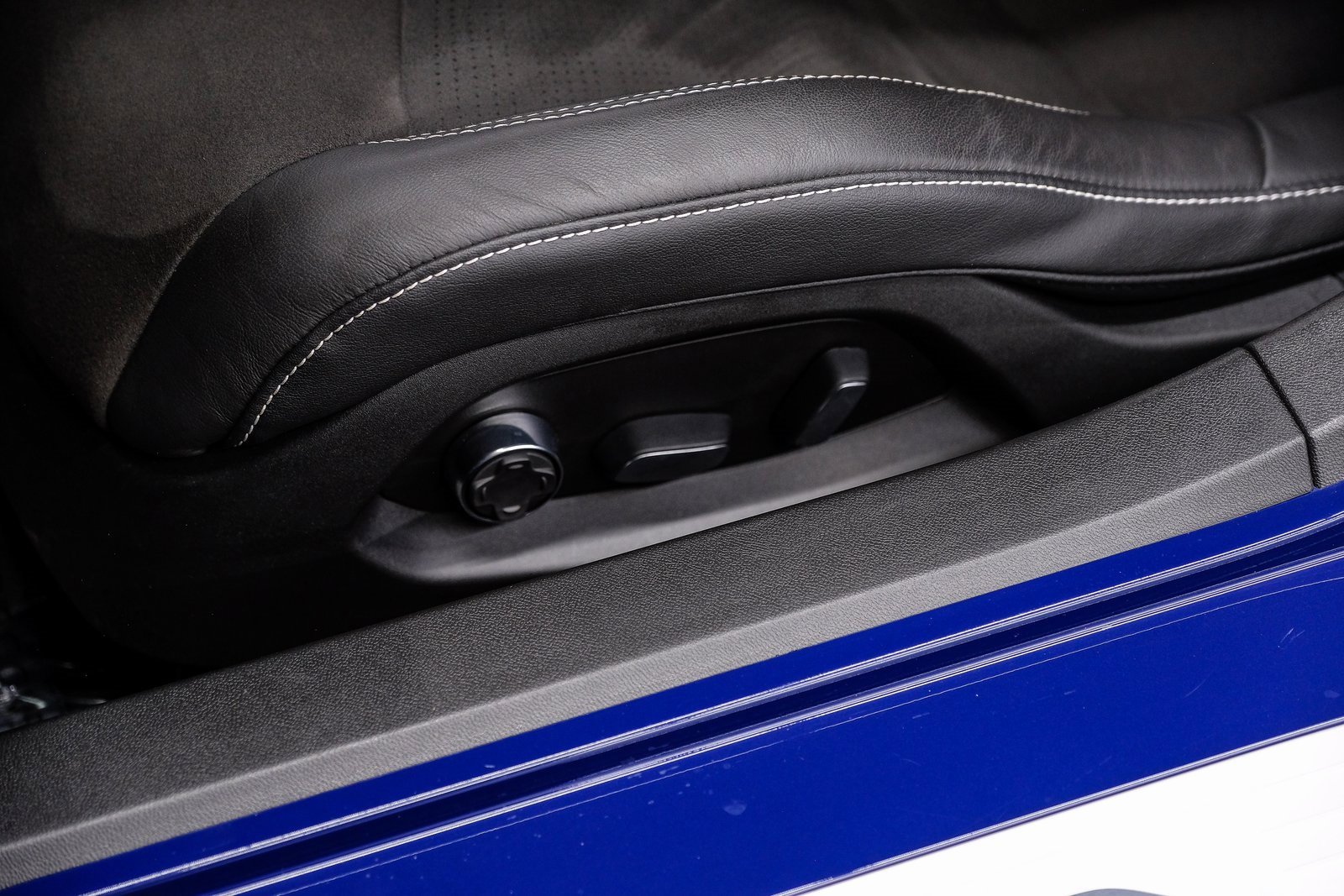 Used 2025 Chevrolet Corvette Z06 w/ Battery Protection Package image 38