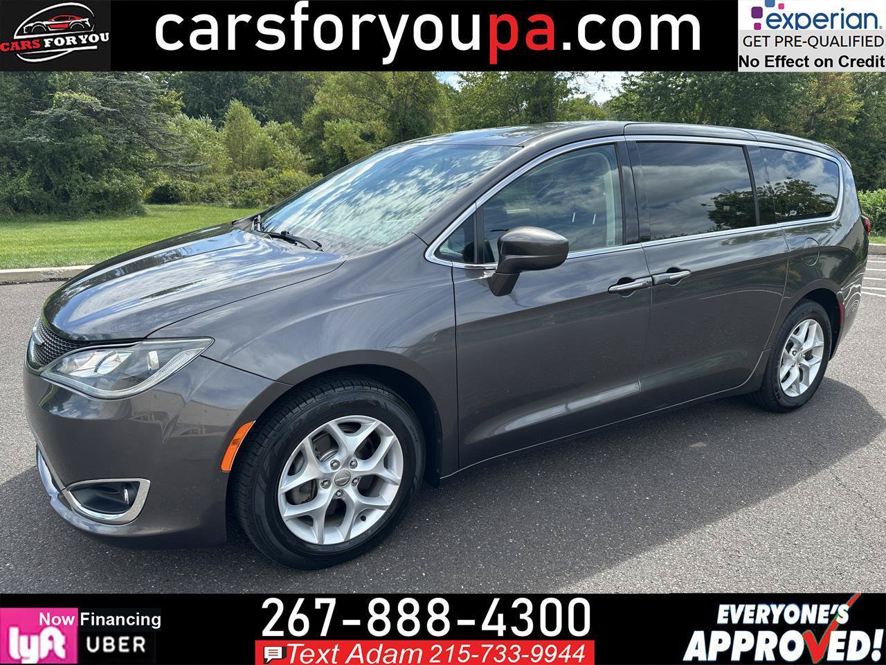 Used 2018 Chrysler Pacifica Touring Plus w/ Tire & Wheel Group FWD image 1