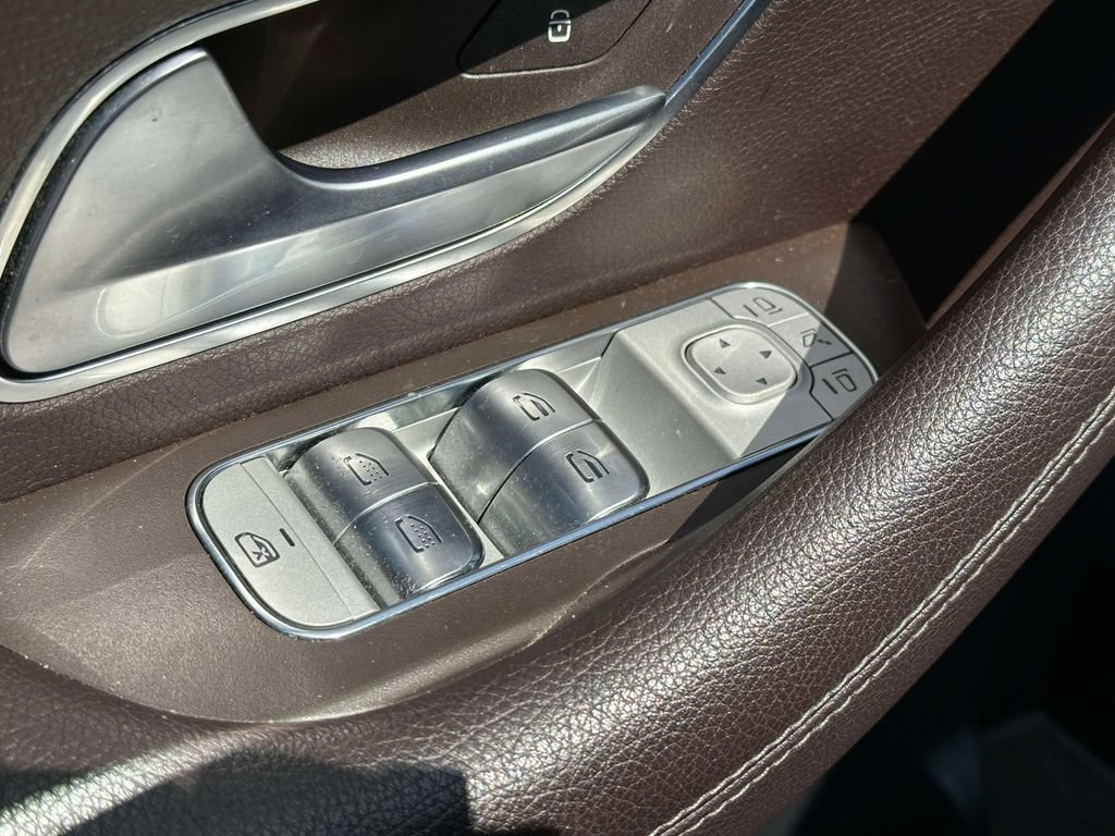 Used 2022 Mercedes-Benz GLS 450 4MATIC image 16