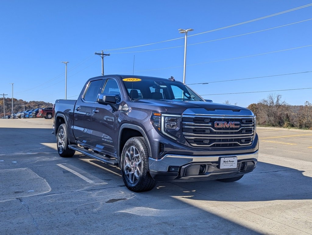 Used 2023 GMC Sierra 1500 SLT w/ SLT Premium Package image 5