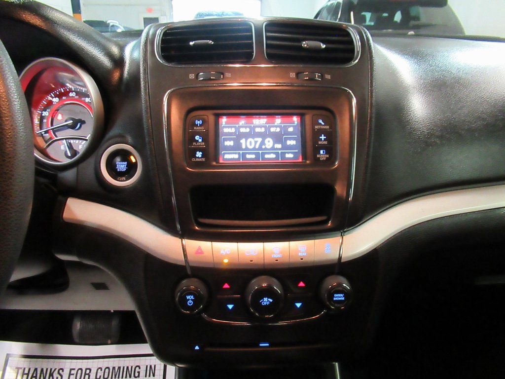 Used 2019 Dodge Journey SE image 19