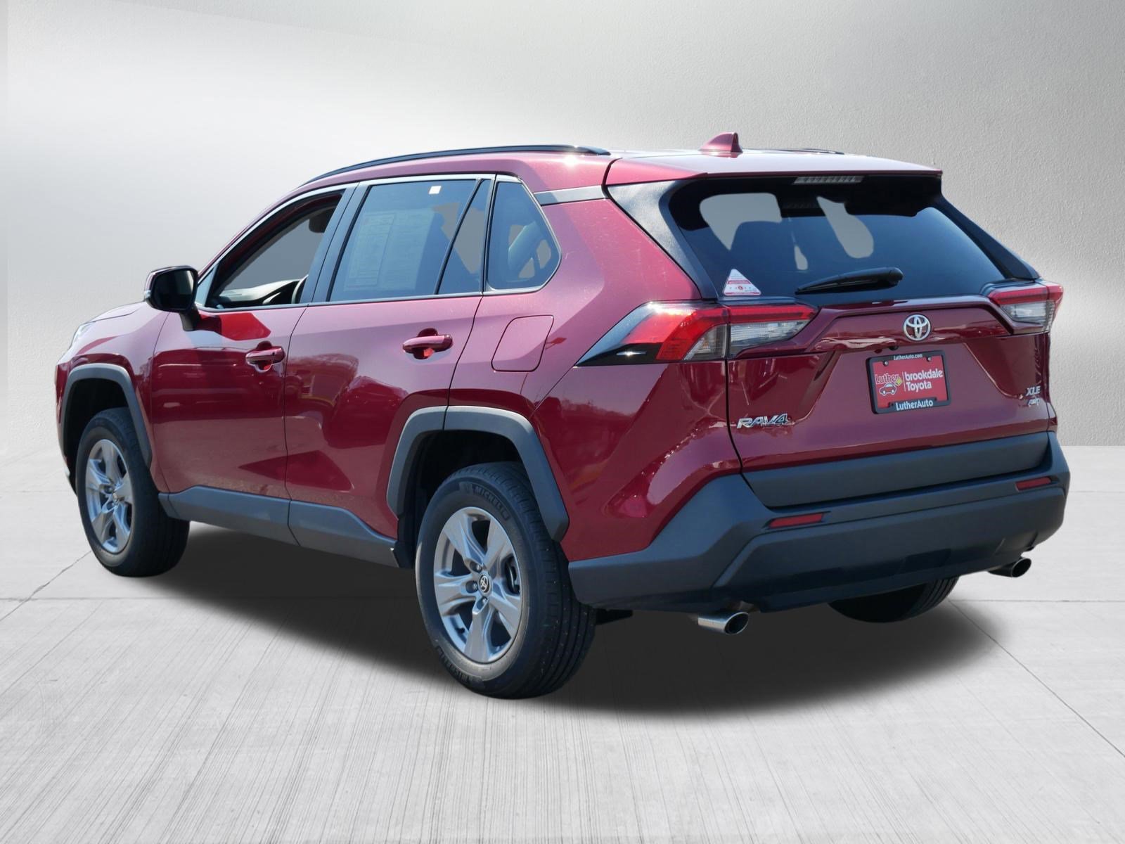 Certified 2025 Toyota RAV4 XLE AWD/4WD image 5